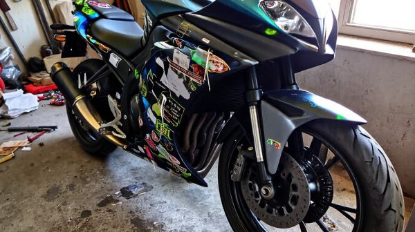 5 idées uniques pour customiser votre moto avec des stickers
